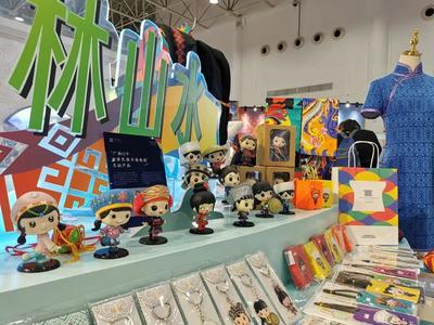 廣西民族博物館文創(chuàng)產(chǎn)品亮相第二屆中國(guó)(武漢)文化旅游博覽會(huì)